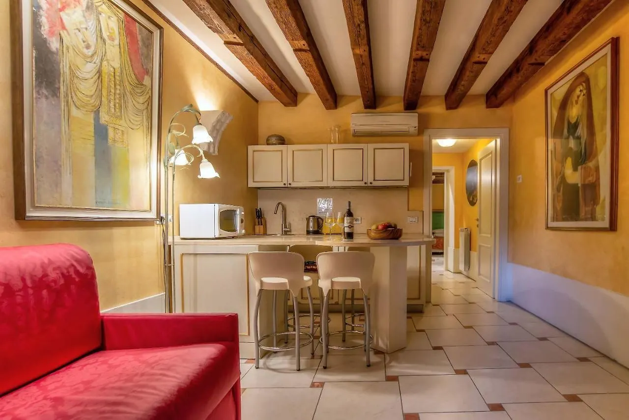 Sant'Angelo - Fenice Apartments In Venice 0*,  Italy